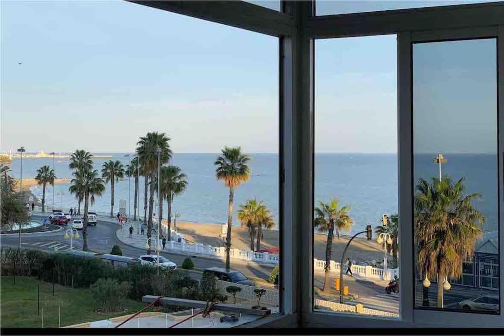 Apartment First Line Of The Sea ベナルマデナ エクステリア 写真